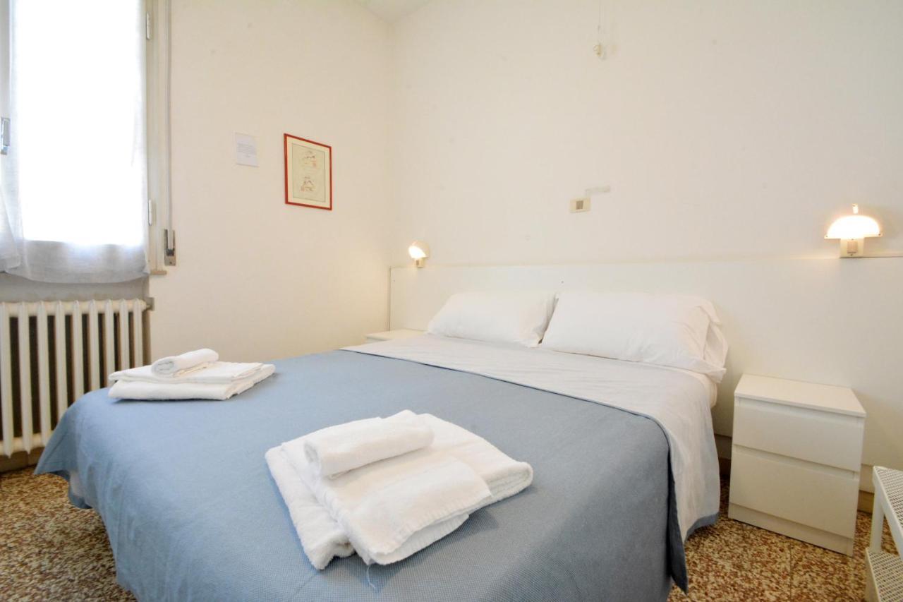 Hotel Maddalena マリーナ・ディ・ラヴェンナ 部屋 写真