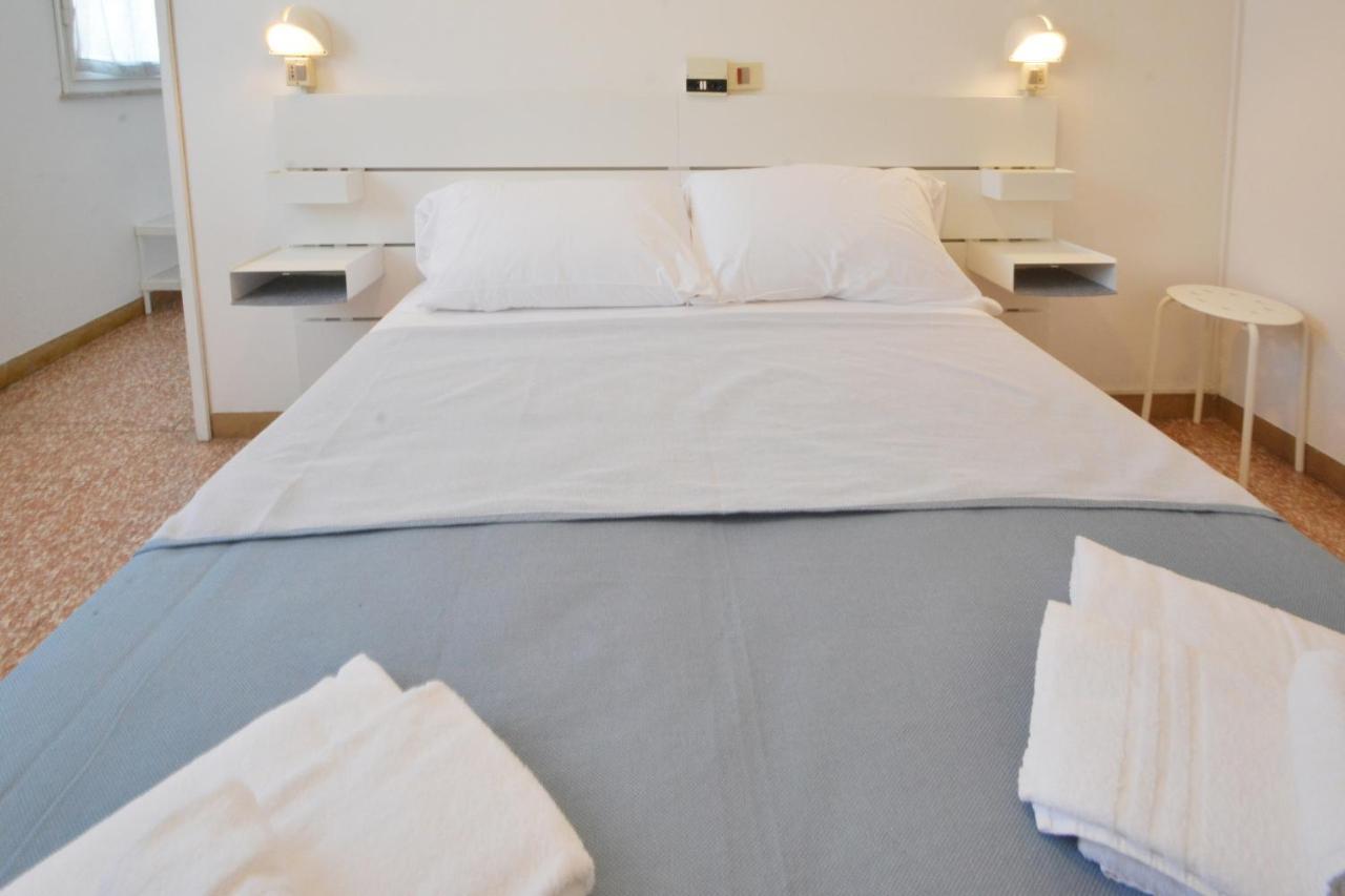Hotel Maddalena マリーナ・ディ・ラヴェンナ エクステリア 写真