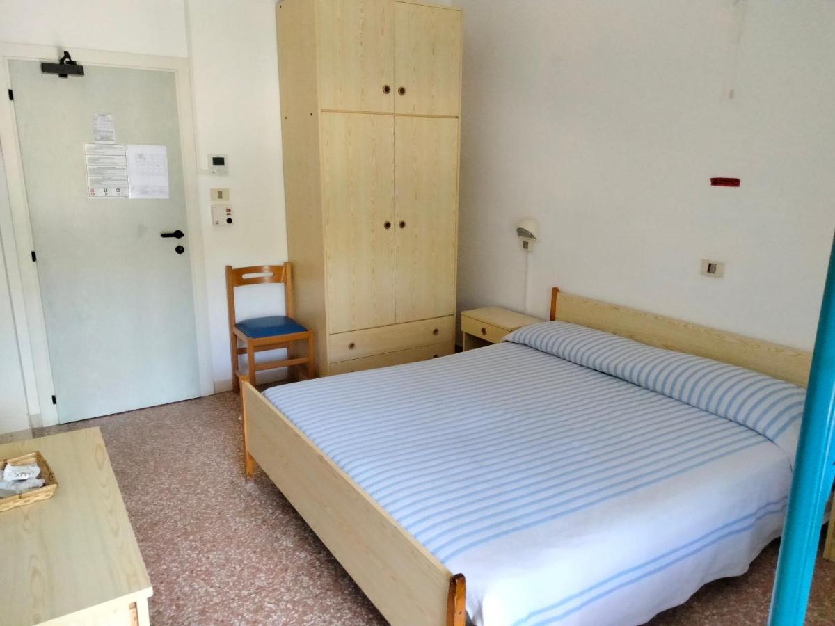 Hotel Maddalena マリーナ・ディ・ラヴェンナ 部屋 写真