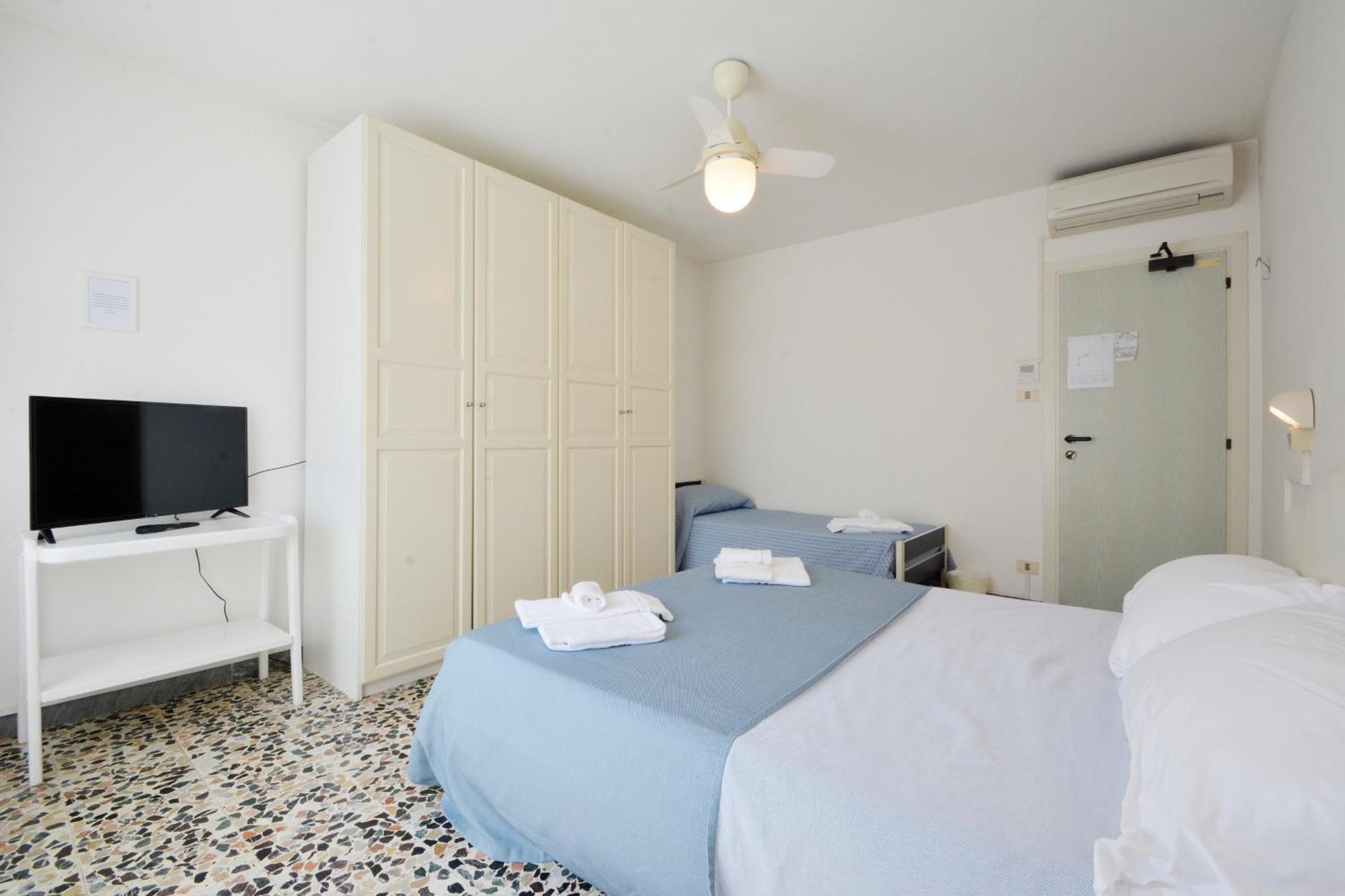 Hotel Maddalena マリーナ・ディ・ラヴェンナ 部屋 写真